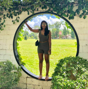 Meet your Posher, Natalie